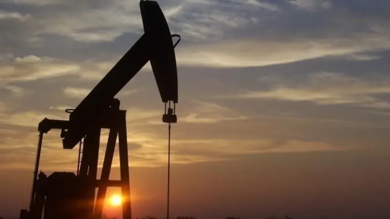 Petrol Fiyatları Yükseliyor! ABD Ham Petrol Stokları Alarm Veriyor