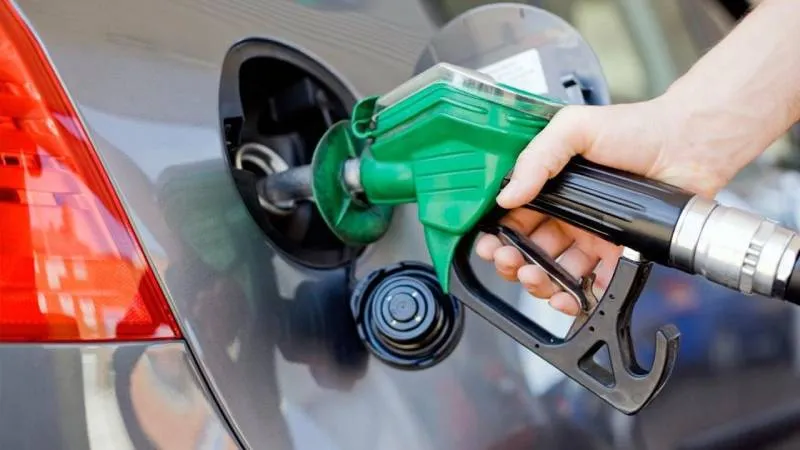 Akaryakıt Fiyatları: Benzin, Motorin ve LPG'de Son Dakika Değişikliği!