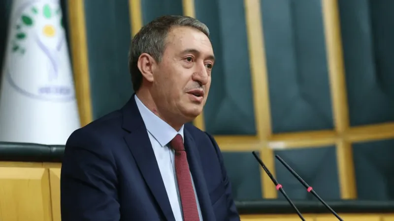 DEM Parti'den Anayasa Çıkışı! Kürt Sorunu Olmadan Olmaz!