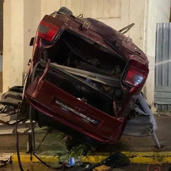 Feci Kaza: Bariyerle Sürüklendiler! 2 Ölü, İzmit Sallanıyor!