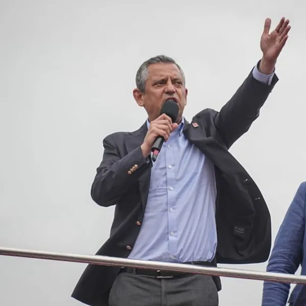 CHP lideri Özel Düzce'de konuşuyor