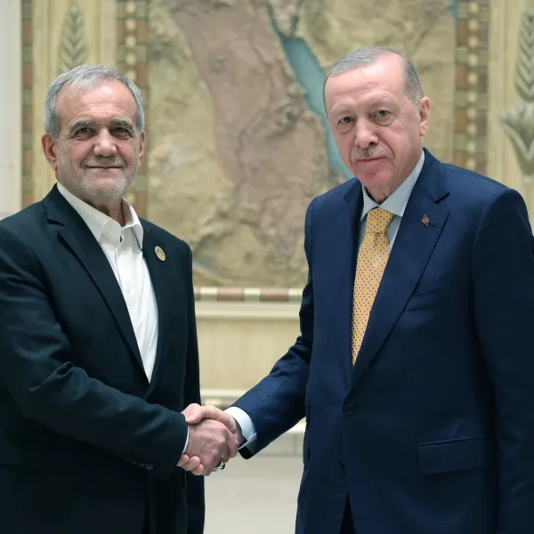Cumhurbaşkanı Erdoğan, İran Cumhurbaşkanı ile görüştü