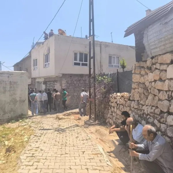 Dehşet! Yaşlı çift akıma kapıldı!