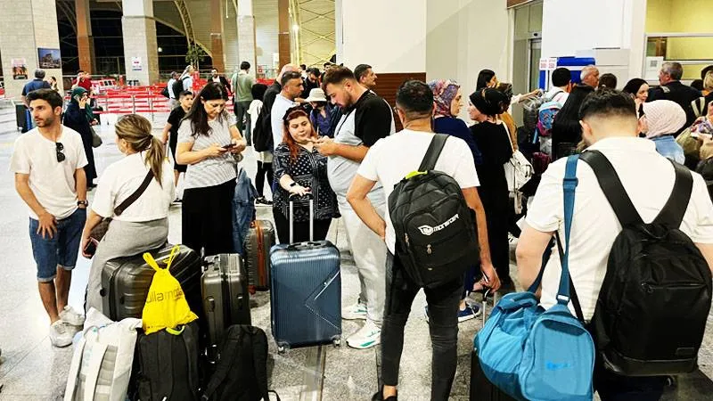 Diyarbakır Havalimanı Neden Kapandı? Uçuşlar Durduruldu!