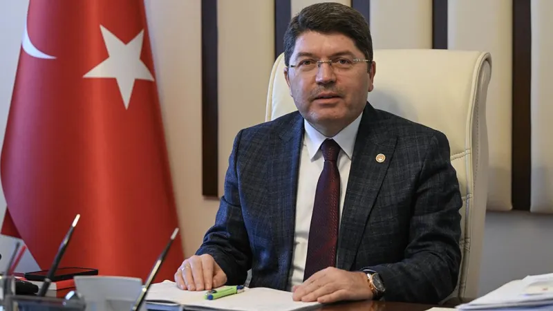 Hukuk Fakültesi Şoku! Giriş Şartları Değişti, Bakan Açıkladı