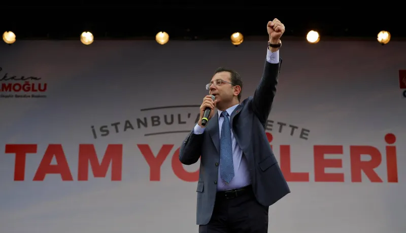 İmamoğlu duyurdu: Mobil uygulama ile çalışacak 2 bin 500 yeni taksinin ihalesi başlayacak