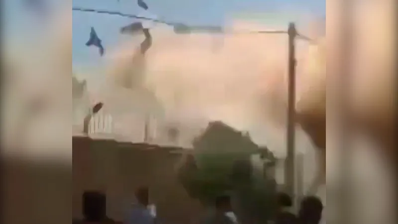 İsfahan'a saldırı anı kamerada