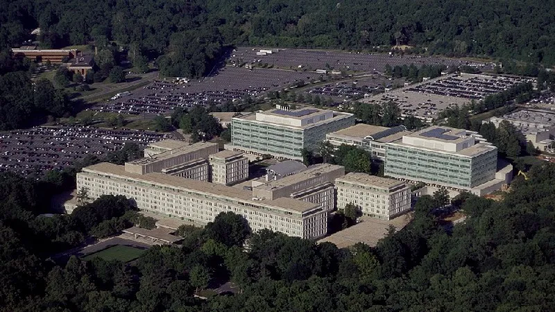 CIA Genel Merkezi’nde Silahlı Saldırı: Bina Koruma Altına Alındı