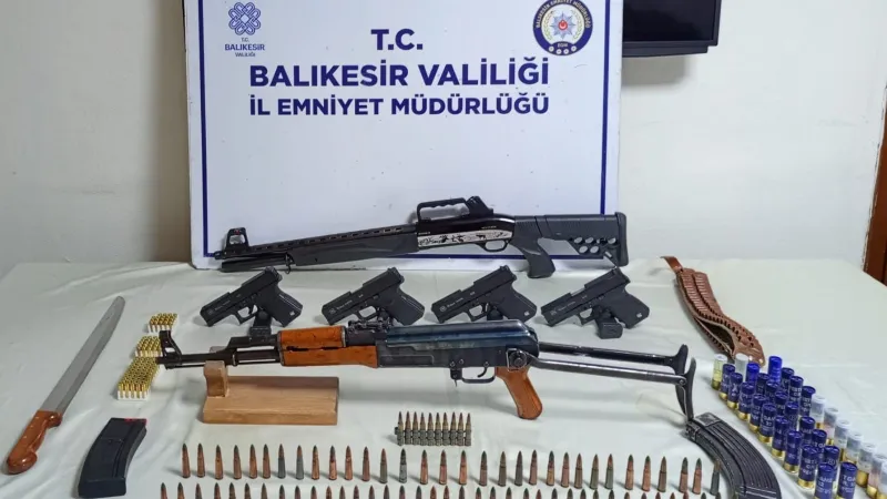 Balıkesir'de Kalaşnikof Operasyonu! Şok Baskın ve Detaylar