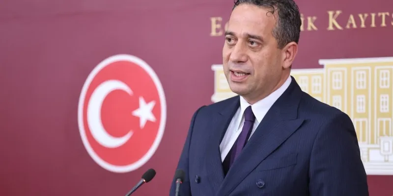 Başarır'dan AKP'ye Bavul Resti: Sandıkta Görüşürüz!