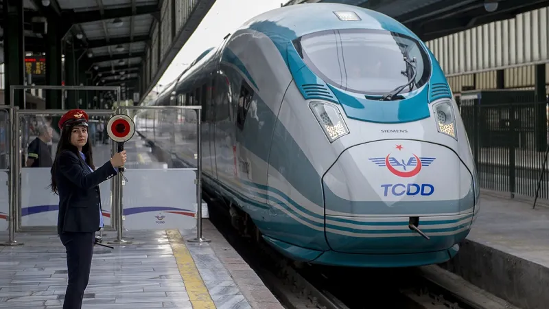 Bayramda Trenlere Akın! Rekor Sayıda Yolcu Taşındı!