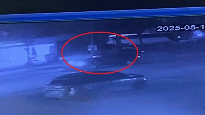 Bursa'da Feci Kaza! Otomobil Direğe Çarptı, İşte Yaralıların Durumu
