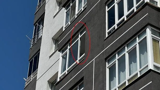 Faciayla Biten Temizlik! Cam Silen Kadın 4. Kattan Düştü