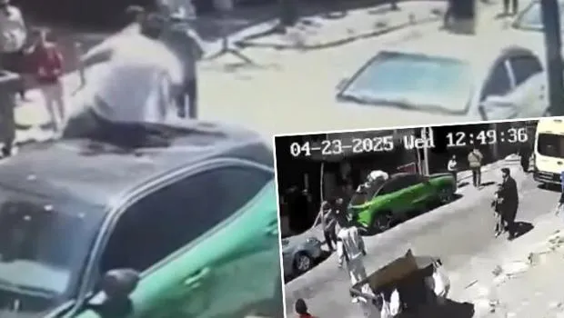 Depremde Araba Üzerine Atladı! Şoke Eden Anları Anlattı
