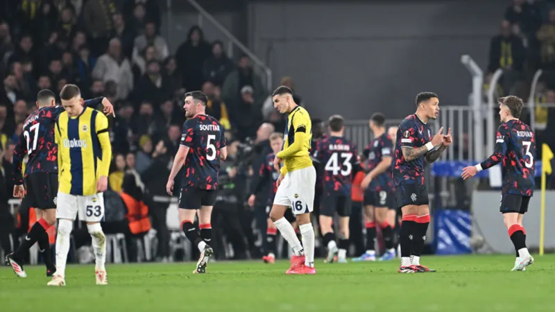 Fenerbahçe'nin Şanssızlığı: Galatasaray Maçındaki Performans Analizi