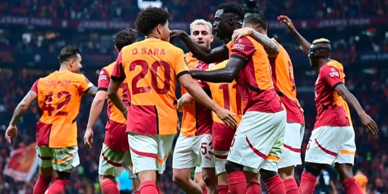 Mertens Galatasaray'a Küstü Mü? Şok İddia!
