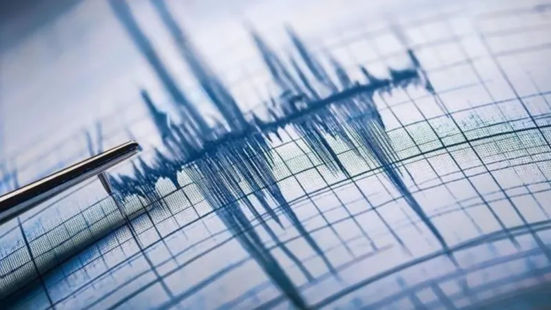 İstanbul Sallandı! Beylikdüzü'nde 3.4 Şiddetinde Deprem