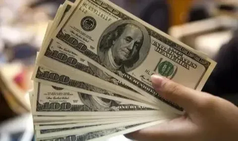 Dolar Rekor Kırdı! TL Karşısında Şoke Eden Seviye!