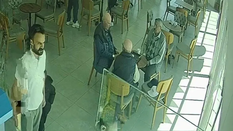 Tekirdağ'da Deprem Anı! İhtiyarların Tepkisi Şoke Etti