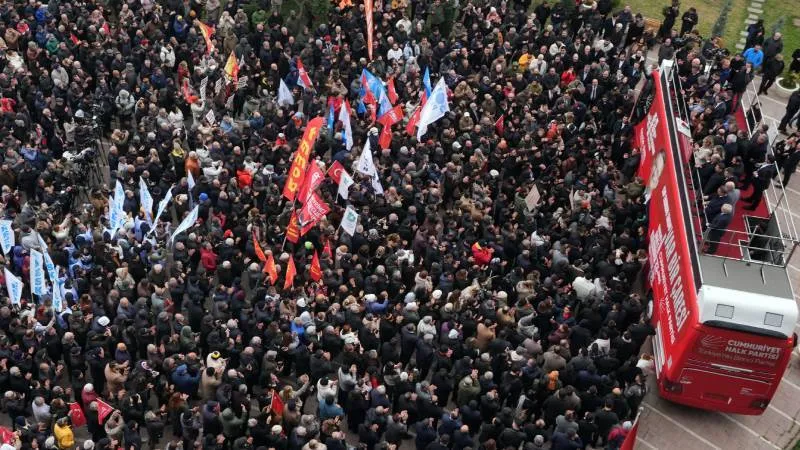 İmamoğlu Gözaltı Sürecinde: Hukuk ve Siyaset Tartışmaları