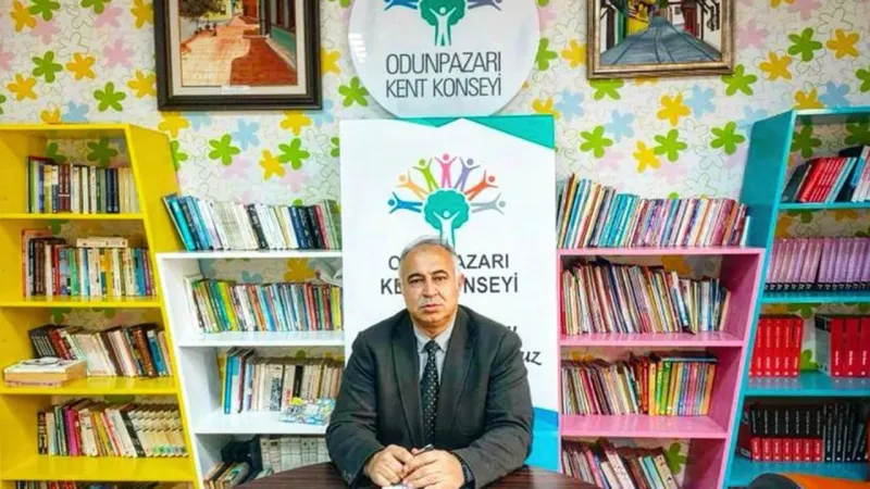 Ekrem İmamoğlu'nun Gözaltı Süreci ve Demokrasi Tartışmaları