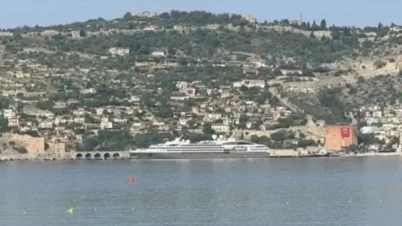 L'Austral Alanya'da! Yolcular Akın Akın Şehre Geldi