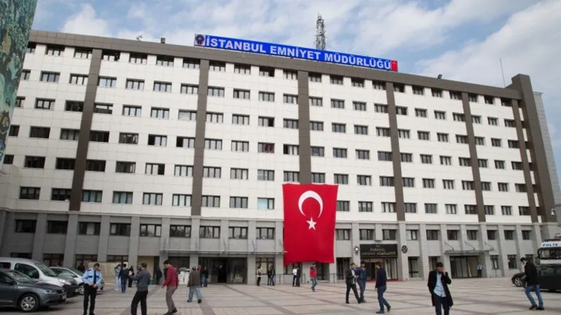 Plakası kapatılan polis otobüsü ile ilgili açıklama: İnceleme başlatıldı