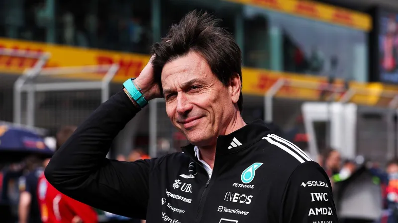 Roma taksi şoförleri, Mercedes şefi Wolff'un "Verstappen, Roma’daki öfkeli taksi şoförleri gibi sürüyor" sözlerine tepkili: Biz Formula 1 pilotlarından iyiyiz
