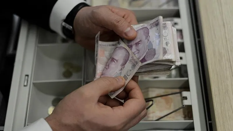 Emekli Maaşı Şoku! SGK Uzmanı Net Rakamı Açıkladı