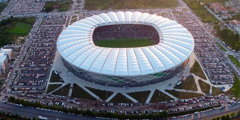 Sakarya'da Süper Lig Heyecanı! Stadın Kaderi Değişiyor Mu?