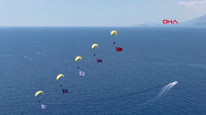 THK'dan 19 Mayıs'ta Antalya semalarında paramotor gösterisi