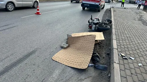 TIR'la çarpışan motosikletli hayatını kaybetti
