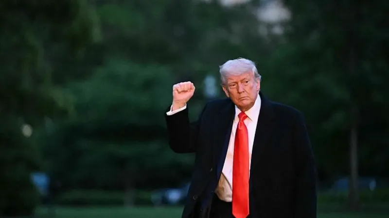 Trump'tan AB'ye Şok Vergi Resti! Piyasalar Alt Üst!