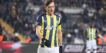 fenerbahce-mesut-degil-ozilin-istatistikleri-dokuluyor-f7psadN2.jpg