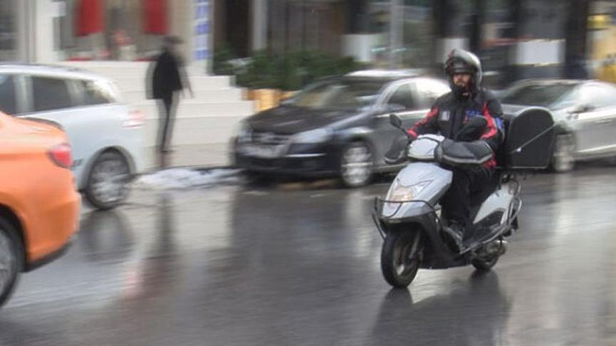 istanbulda-motosiklet-elektrikli-scooter-ve-motokurye-yasaginin-sona-erecegi-saat-aciklandi-6yUJJOga.jpg