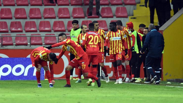 ozet-kayserispor-basaksehir-mac-sonucu-1-0-XbZjmp7Y.jpg