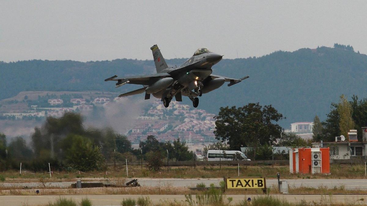 turk-f-16lari-yunanistana-gidiyor-Bb1Mb8vY.jpg