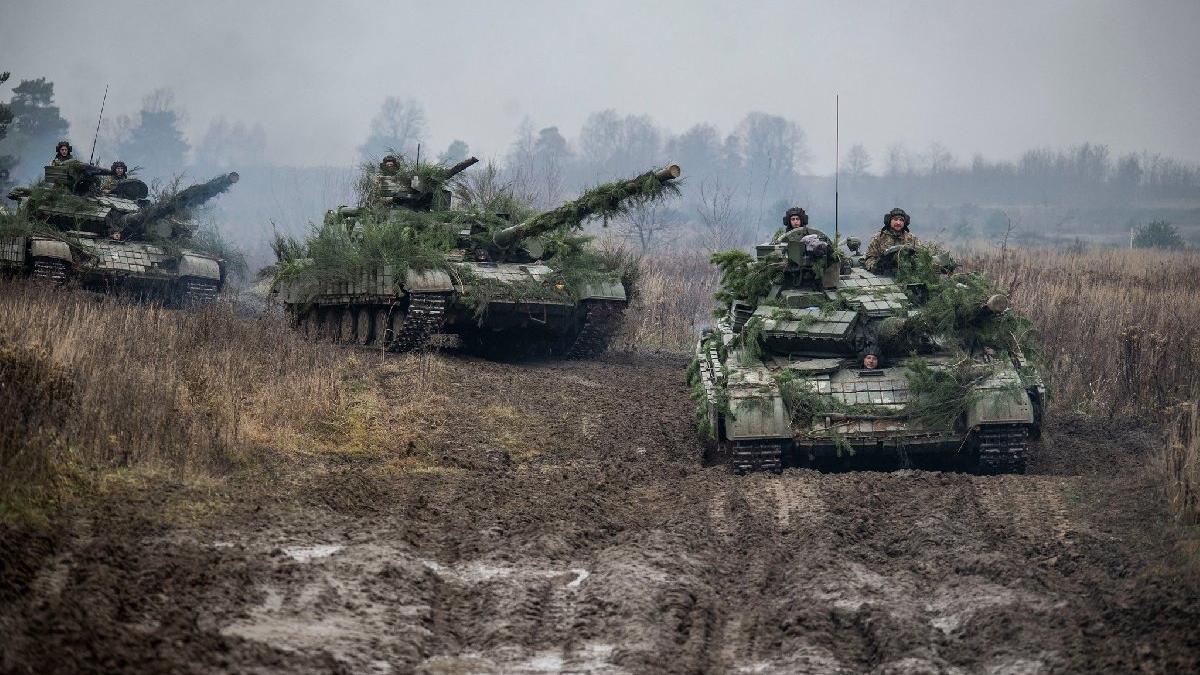 ukrayna-askeri-kaynaklari-rusya-10-bin-askeri-daha-bolgeye-gonderdi-AQWXmNUL.jpg